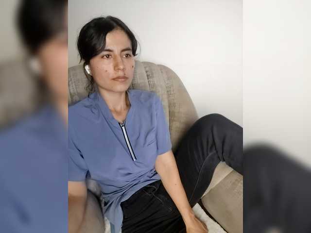 katiae's BongaCams show and profile