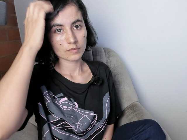 katiae's BongaCams show and profile