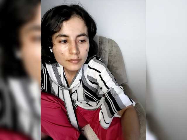 katiae's BongaCams show and profile