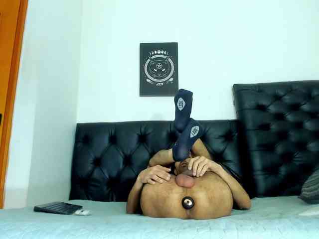 johanylatino