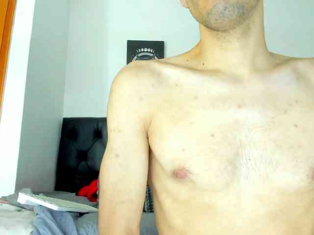 johanylatino