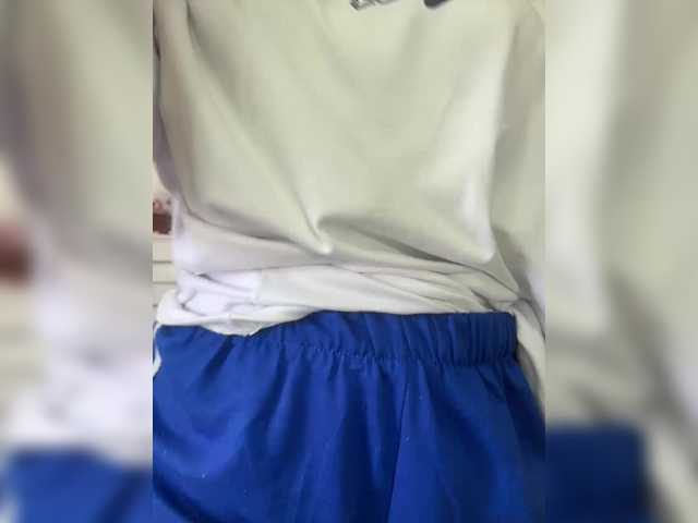 Erin-'s BongaCams show and profile