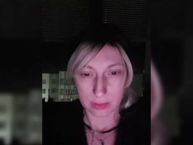 LizBetty's BongaCams show and profile