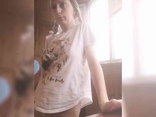 Ella-Mary webcam