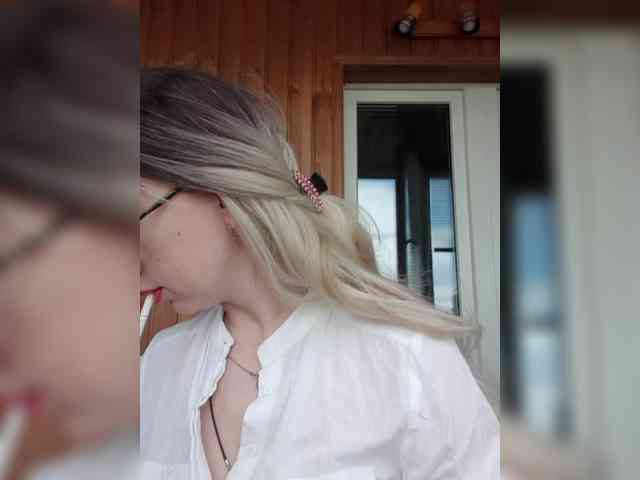 Ella-Mary webcam