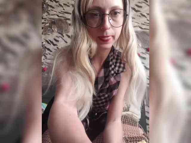 Ella-Mary webcam