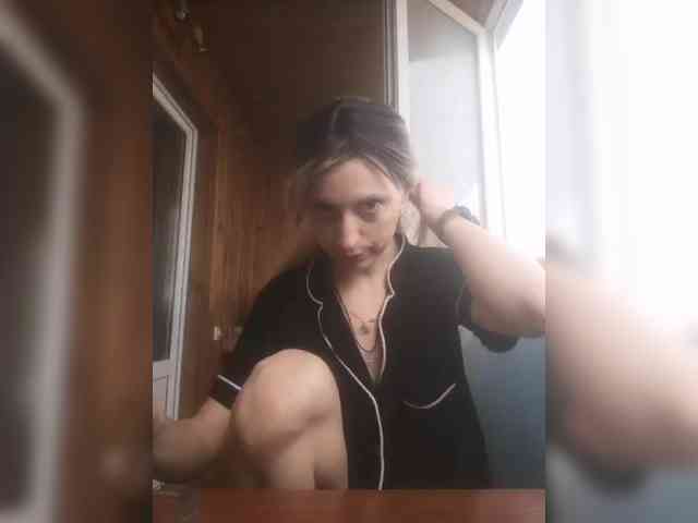 Ella-Mary webcam