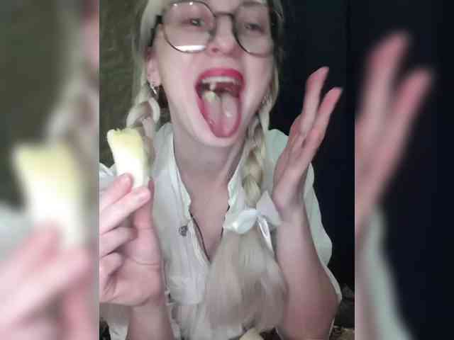 Ella-Mary webcam
