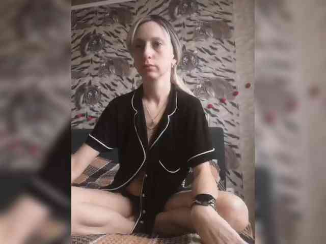 Ella-Mary webcam