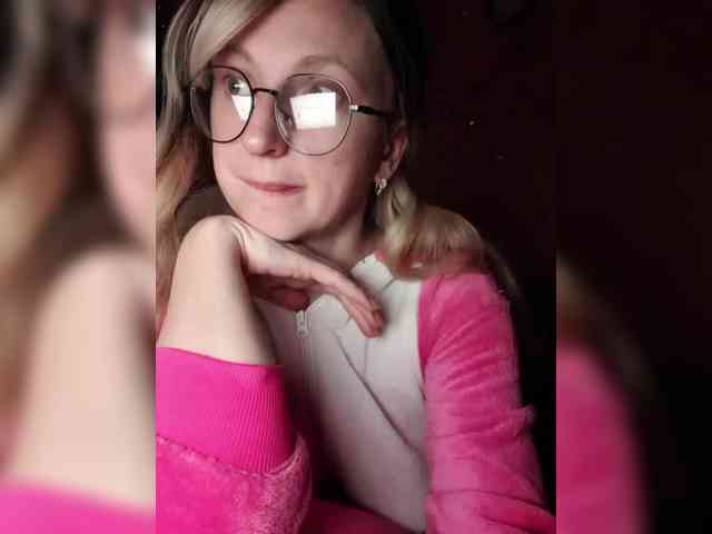 Ella-Mary webcam