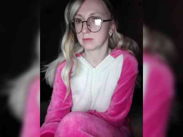 Ella-Mary webcam