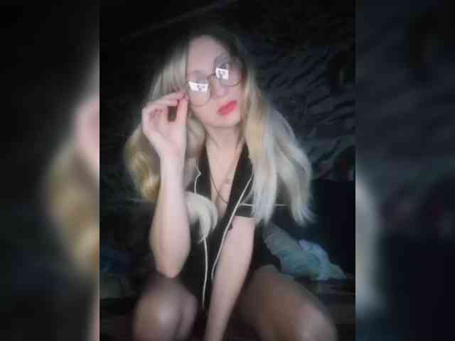 Ella-Mary webcam