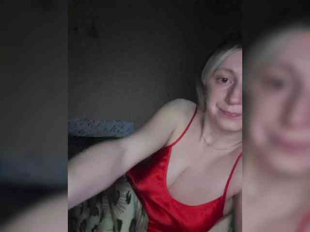 Ella-Mary webcam