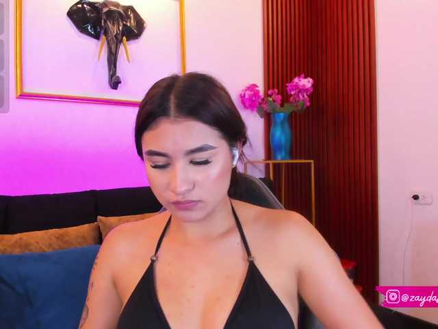 Zayyda's BongaCams show and profile