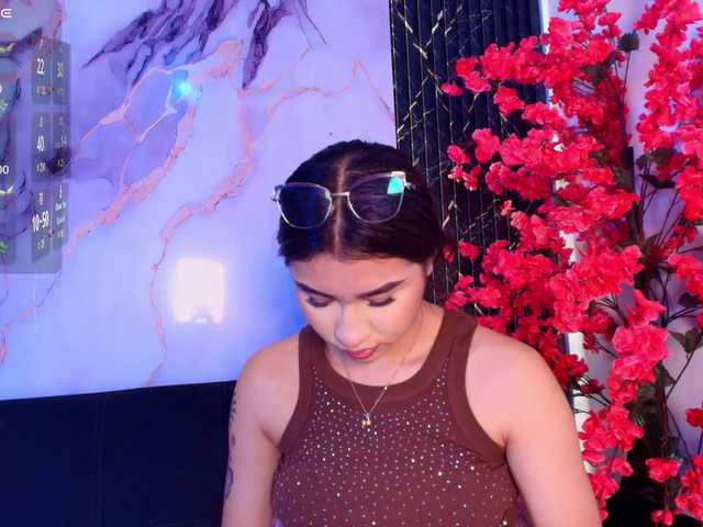 Zayyda's BongaCams show and profile