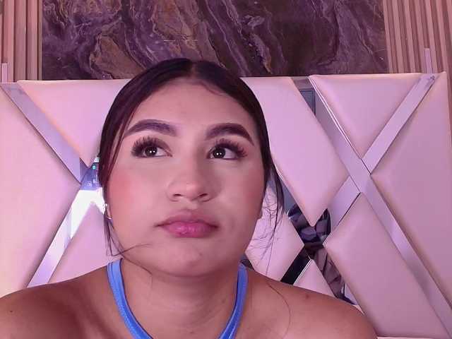 Zayyda's BongaCams show and profile