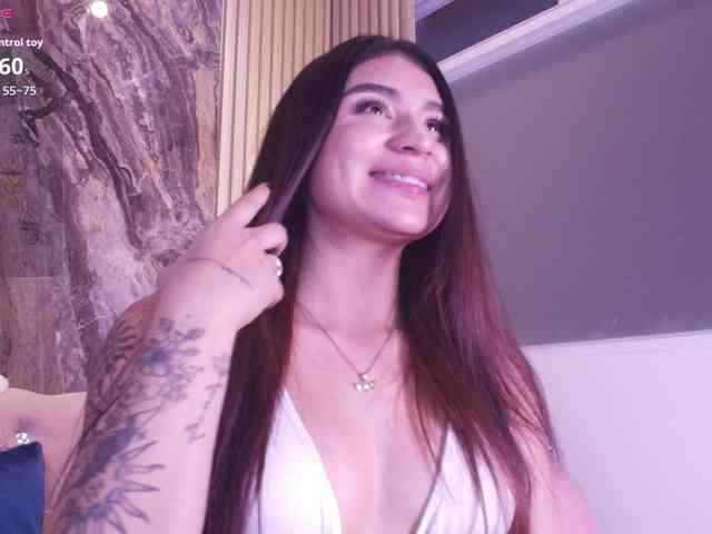 Zayyda's webcam live show