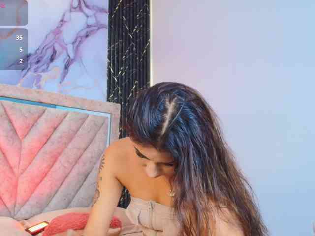 Zayyda webcam