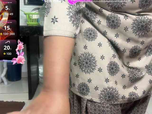 Selina_6 webcam