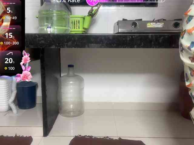 Selina_6 webcam