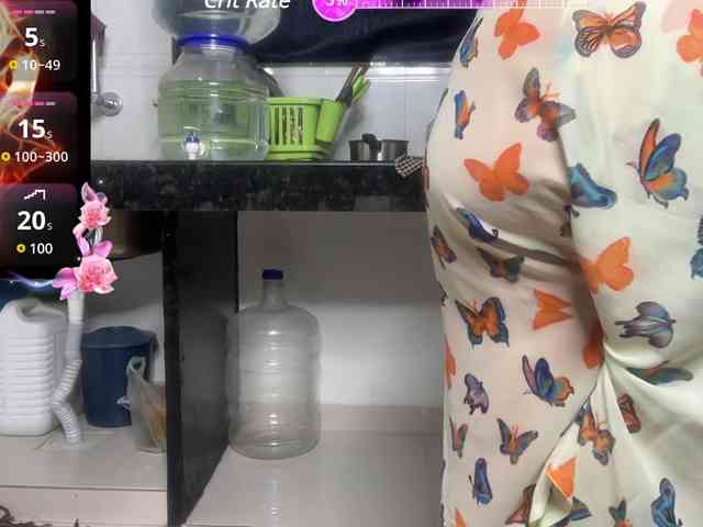 Selina_6 webcam