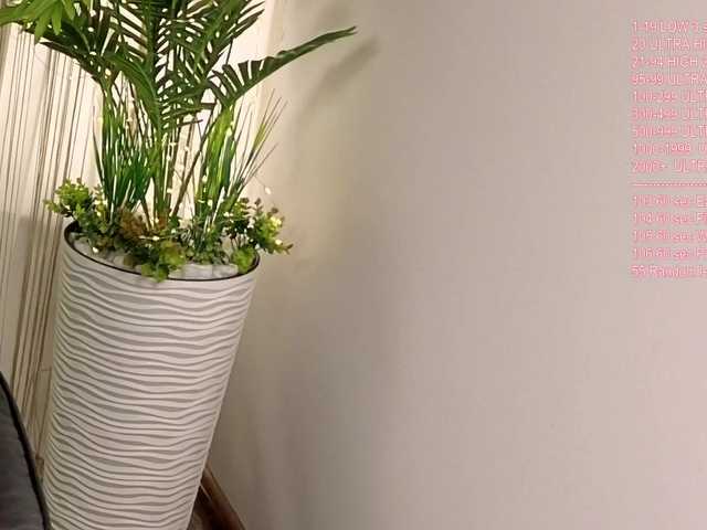 Vik-Love's BongaCams show and profile