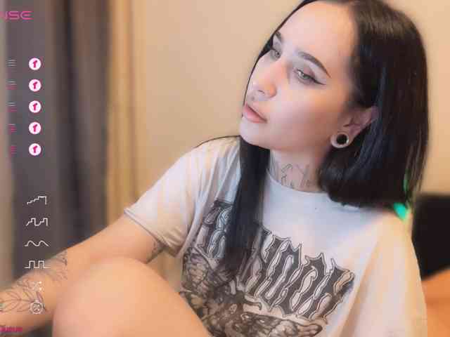 PinkyNastyx webcam