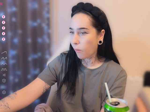PinkyNastyx webcam