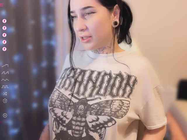 PinkyNastyx webcam