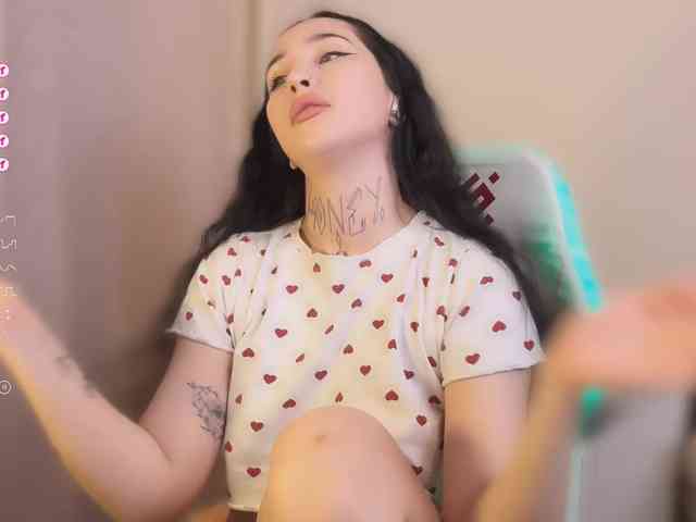 PinkyNastyx webcam