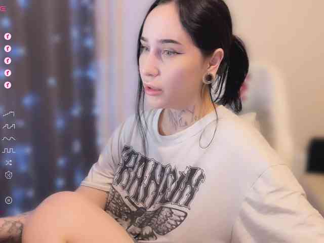 PinkyNastyx webcam