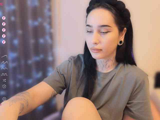 PinkyNastyx webcam