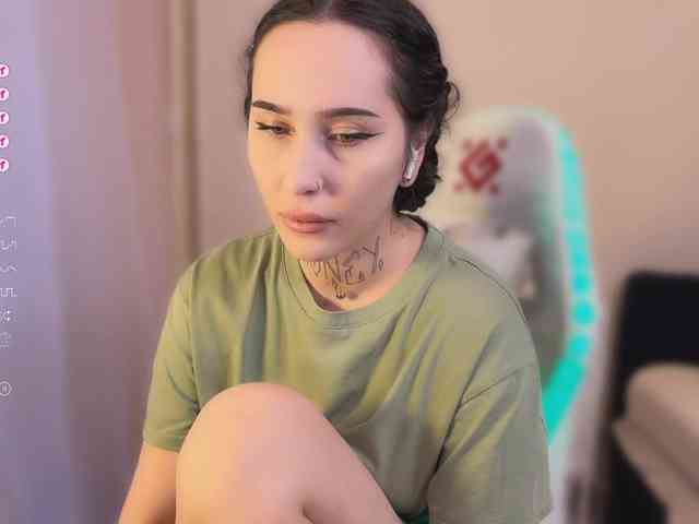 PinkyNastyx webcam
