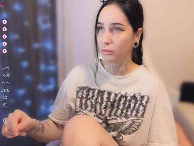 PinkyNastyx webcam