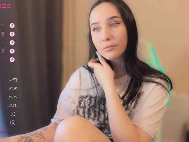 PinkyNastyx webcam