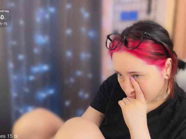 PinkyNastyx webcam