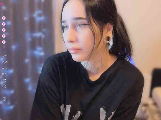 PinkyNastyx webcam