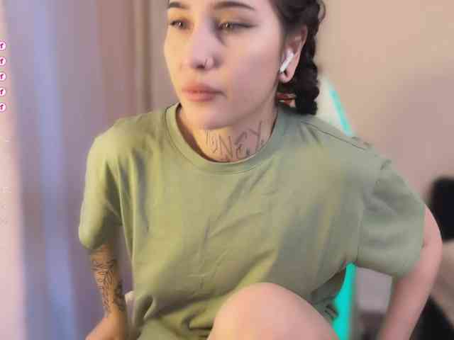 PinkyNastyx webcam