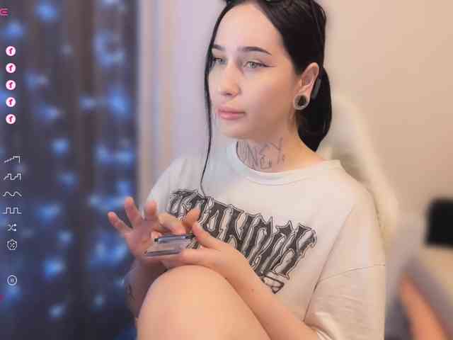 PinkyNastyx webcam
