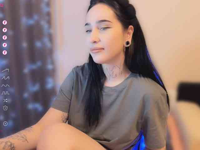 PinkyNastyx webcam
