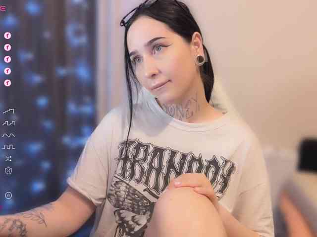 PinkyNastyx webcam
