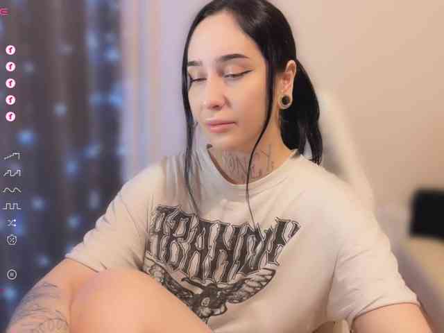 PinkyNastyx webcam