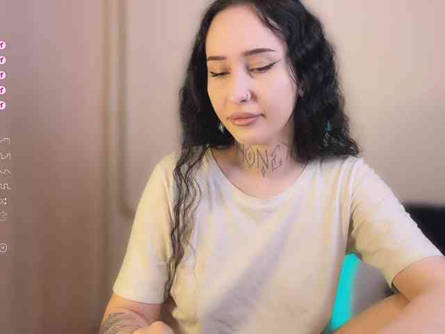 PinkyNastyx webcam