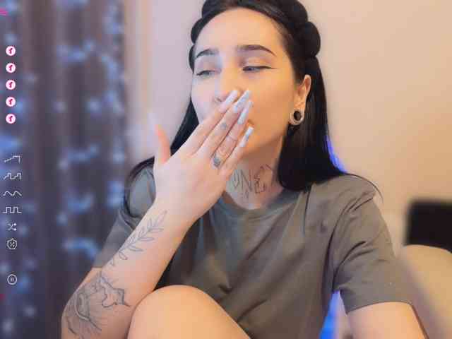 PinkyNastyx webcam