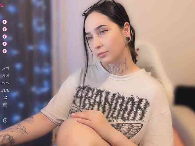 PinkyNastyx webcam