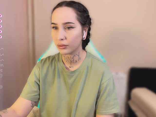 PinkyNastyx webcam