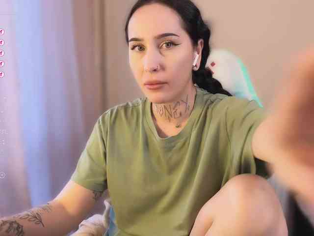 PinkyNastyx webcam