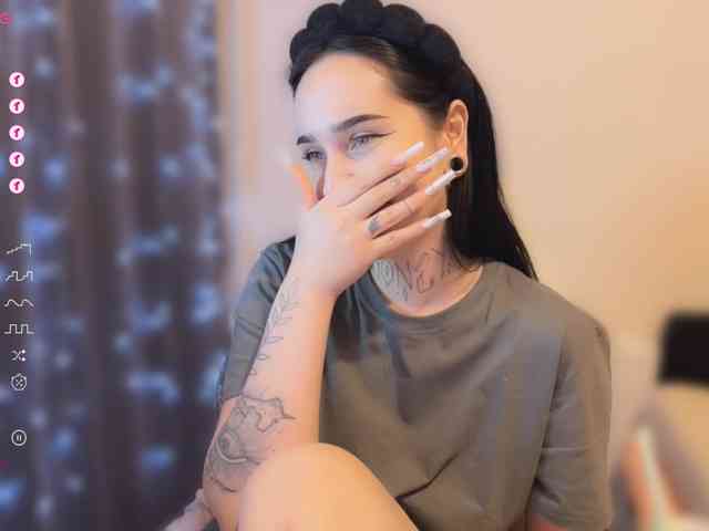 PinkyNastyx webcam
