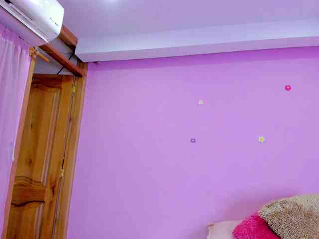 dixxiee webcam