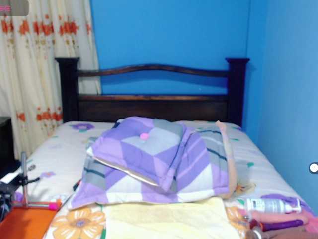 LilyBenet1's BongaCams show and profile